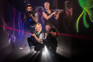 Delta_Strike_laser_tag_players_2